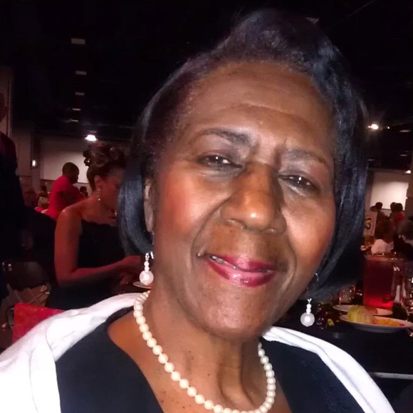 Meet your Posher, Bertha - Picture 1 of 1